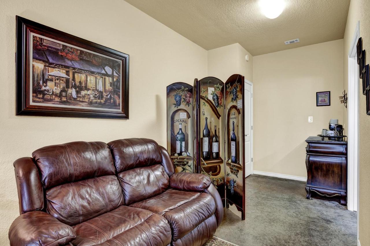 Romantic Oasis With Hot Tub Near Fred And Wineries! فريدريكسبيرغ المظهر الخارجي الصورة